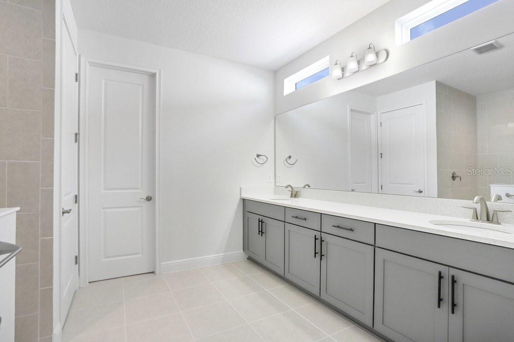 28793 SWEET PERSIMMON DR, WESLEY CHAPEL, FL, 33543