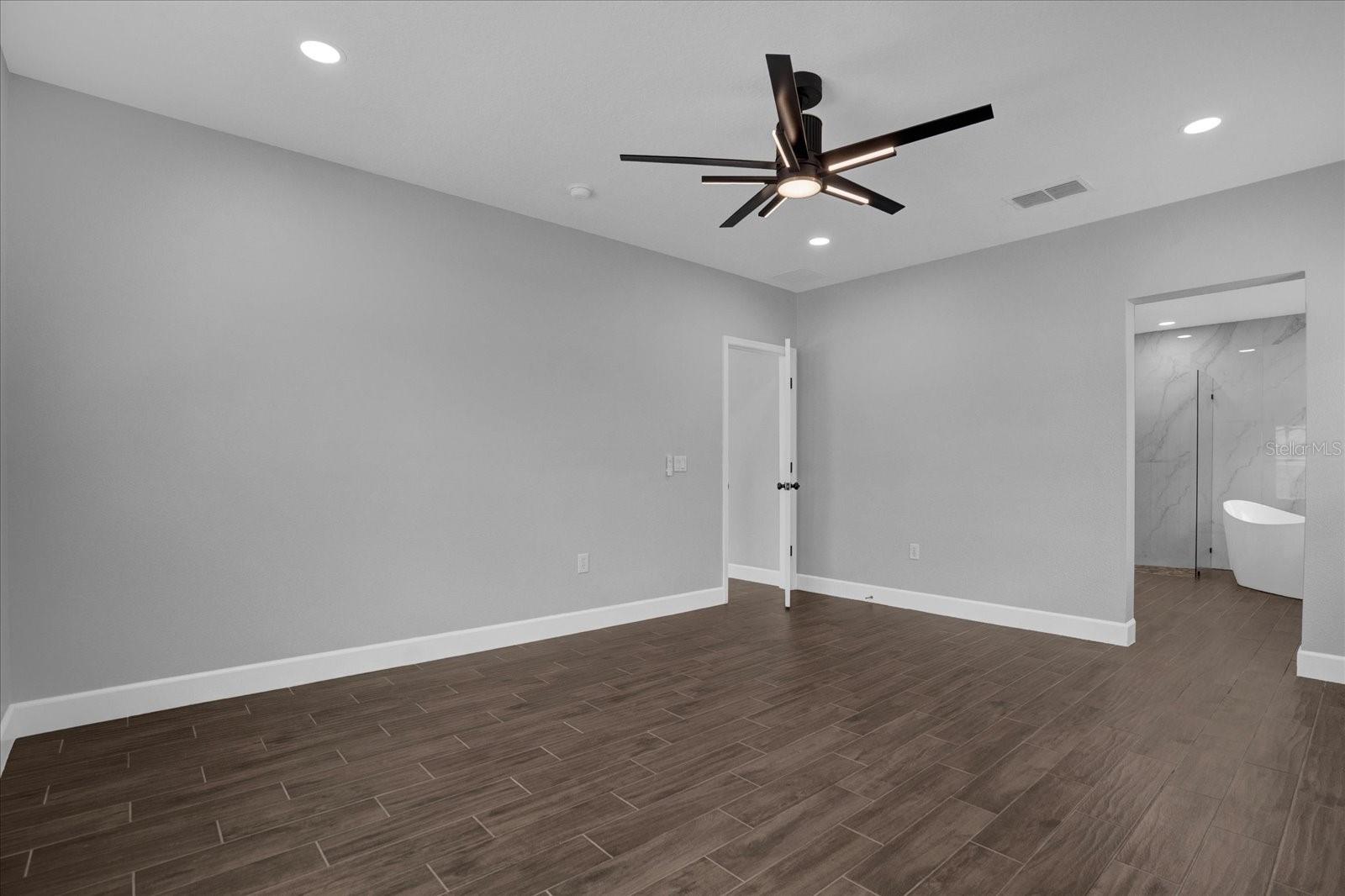 2806 MOULTRIE CREEK DR, KISSIMMEE, FL, 34743