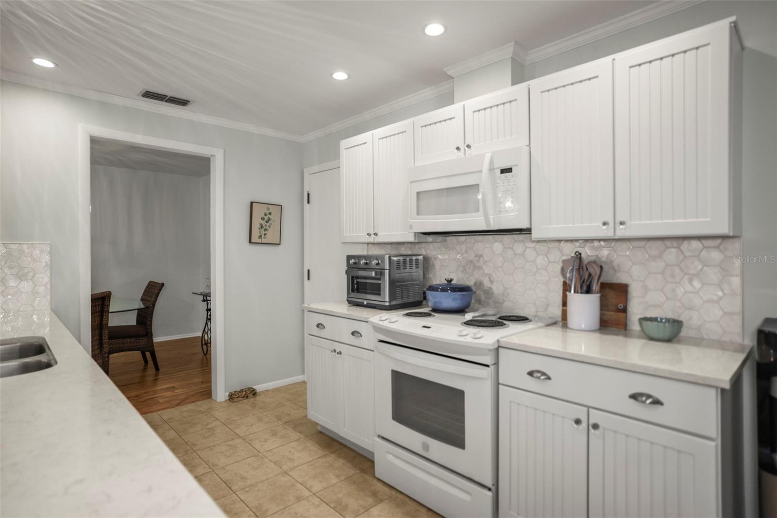 400 STIRLING TER, DUNEDIN, FL, 34698
