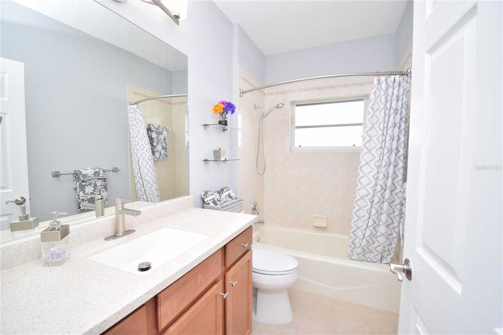 6556 MEANDERING WAY, LAKEWOOD RANCH, FL, 34202