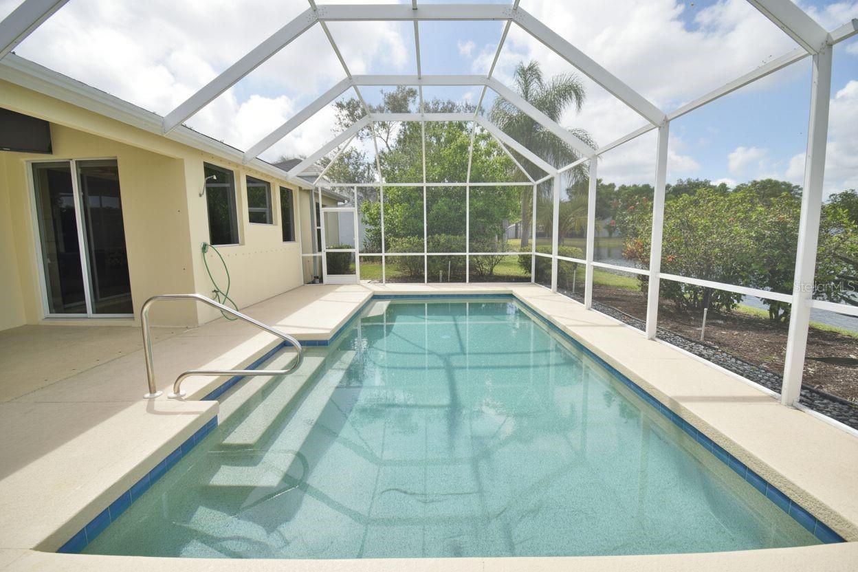 6556 MEANDERING WAY, LAKEWOOD RANCH, FL, 34202