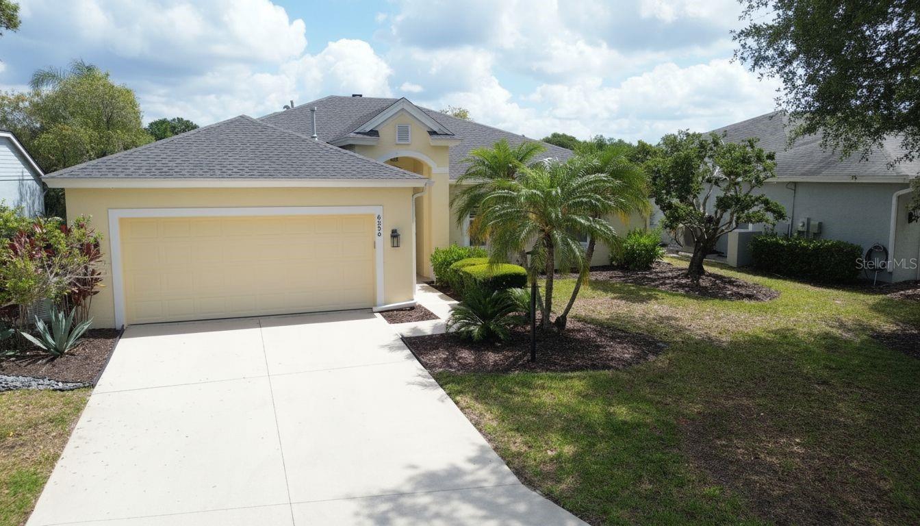 6556 MEANDERING WAY, LAKEWOOD RANCH, FL, 34202