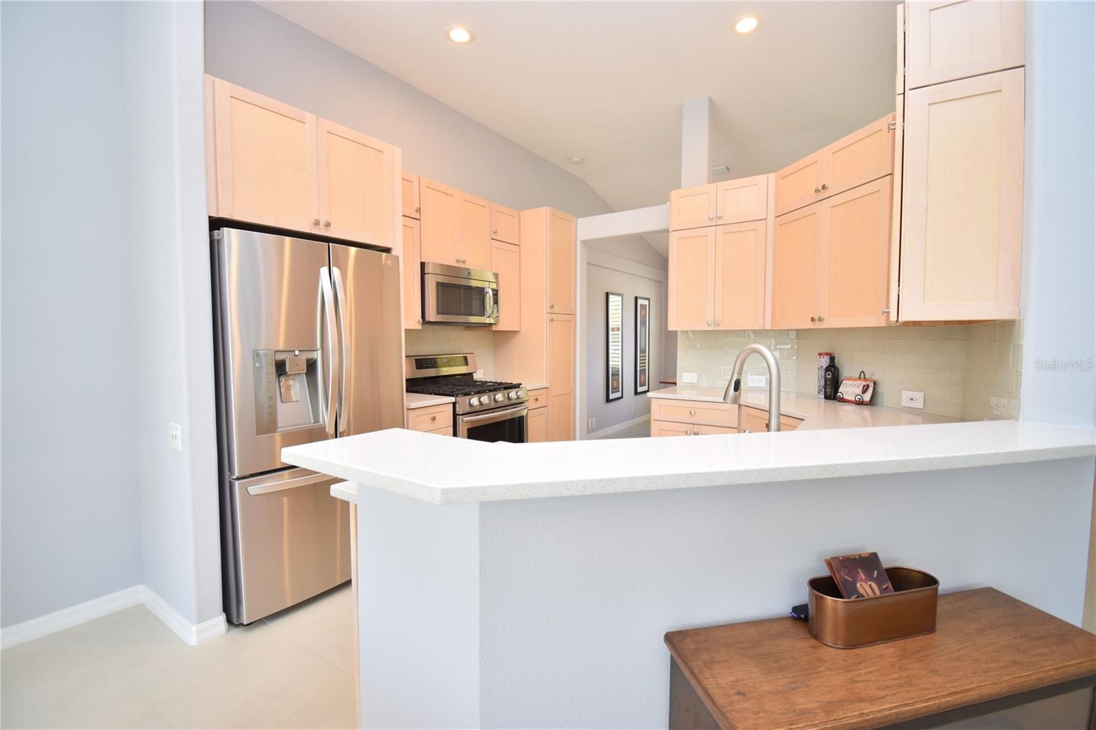 6556 MEANDERING WAY, LAKEWOOD RANCH, FL, 34202