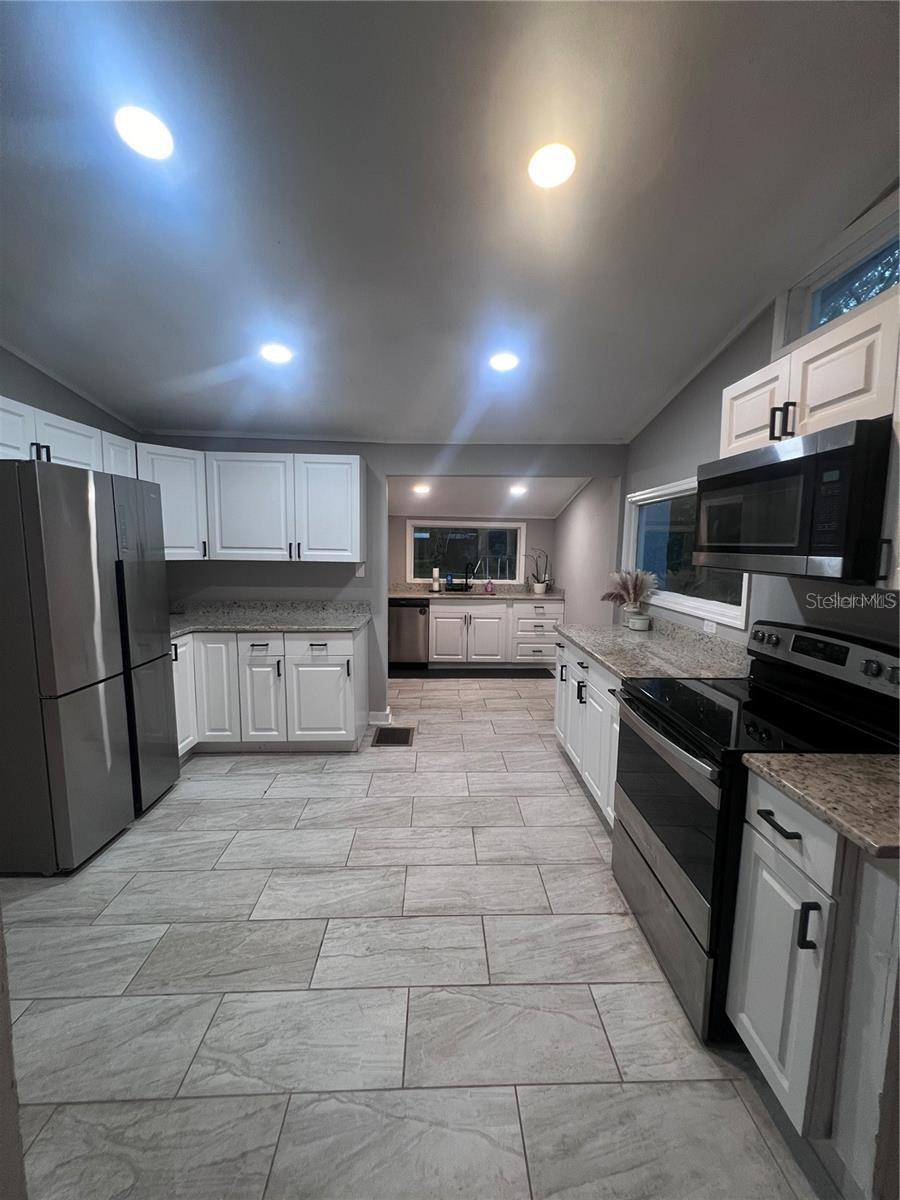 1635 PARTRIDGE BLVD, ZEPHYRHILLS, FL, 33540