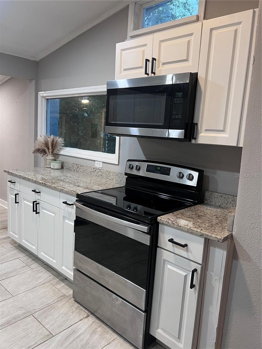 1635 PARTRIDGE BLVD, ZEPHYRHILLS, FL, 33540