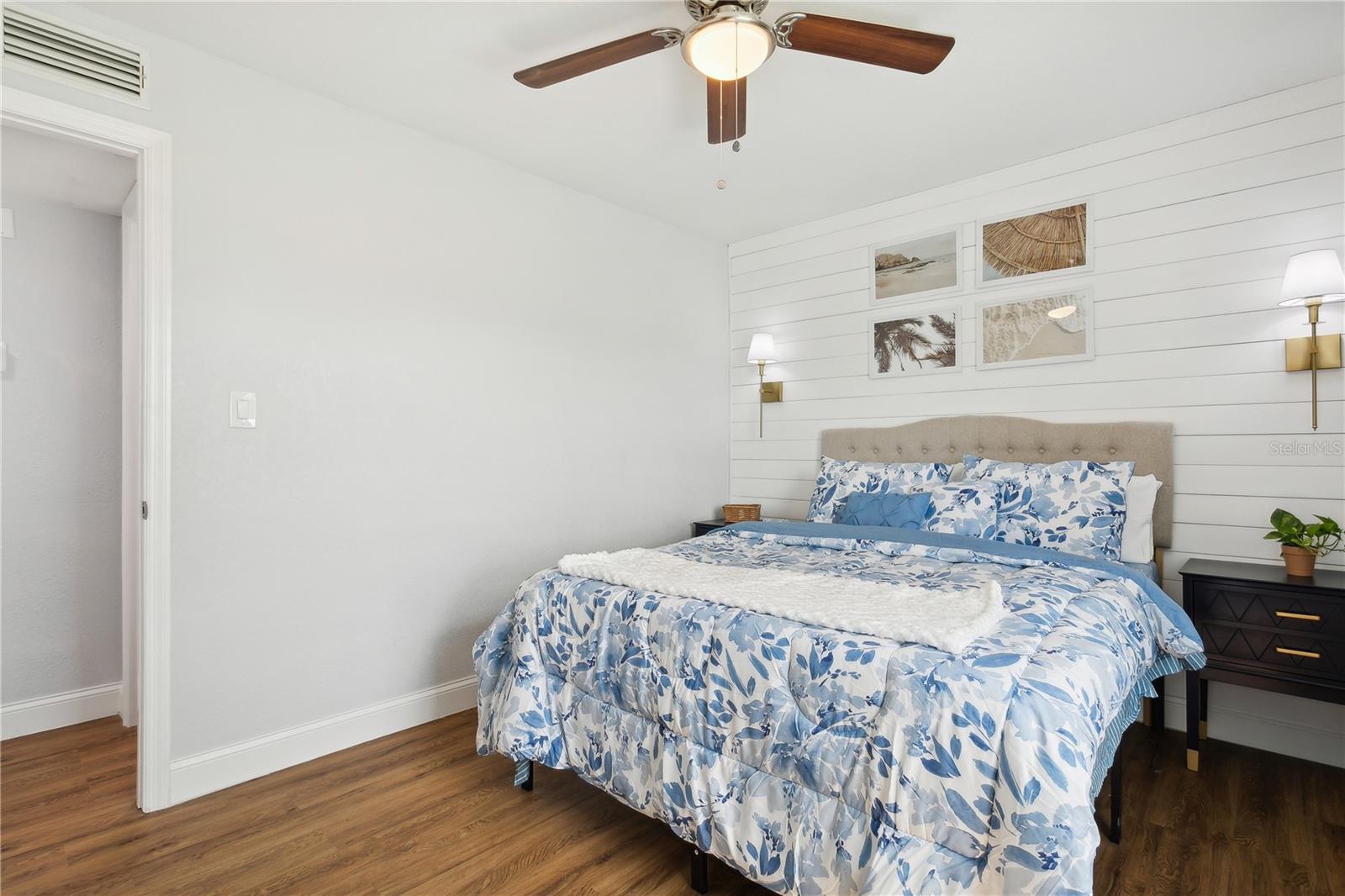 265 SEAHORSE DR SE #B, ST PETERSBURG, FL, 33705