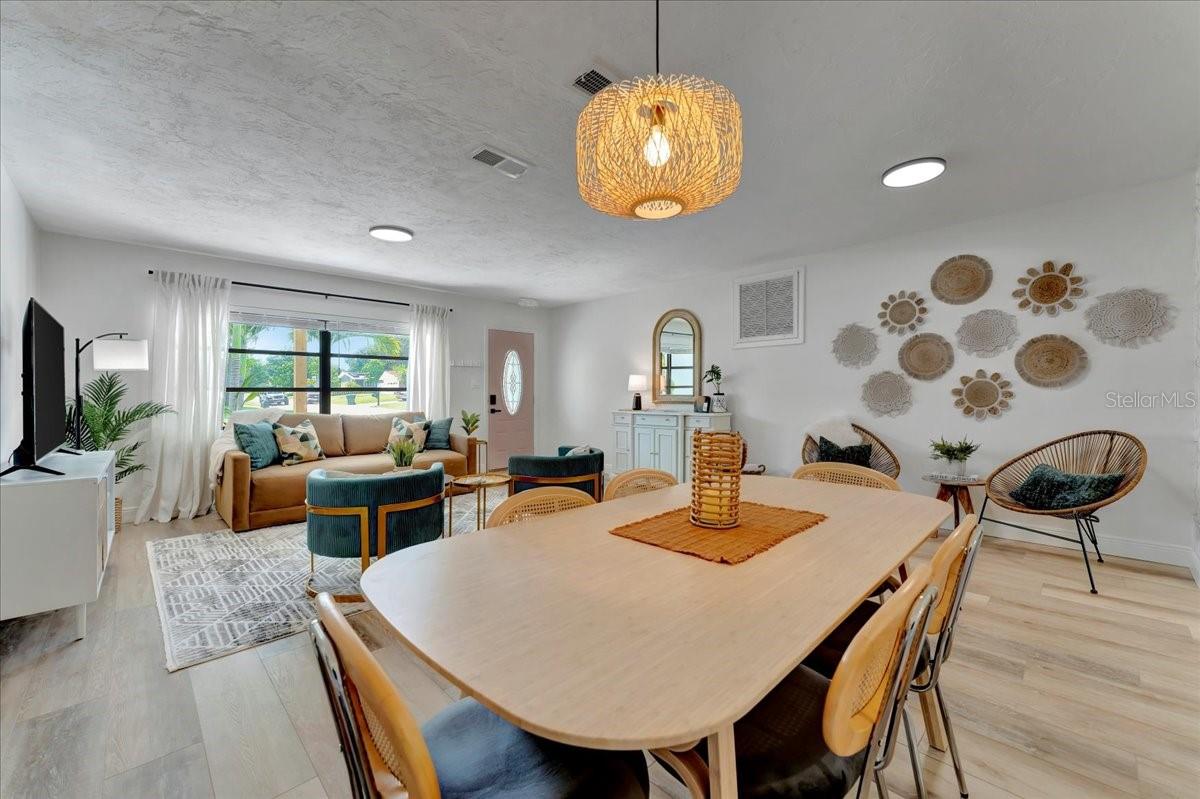 1389 CHESTERFIELD DR, CLEARWATER, FL, 33756
