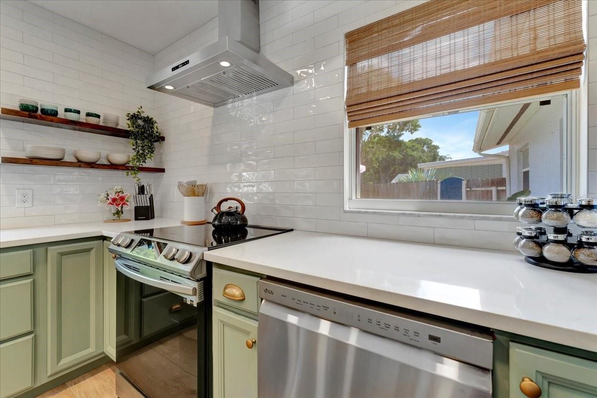 1389 CHESTERFIELD DR, CLEARWATER, FL, 33756