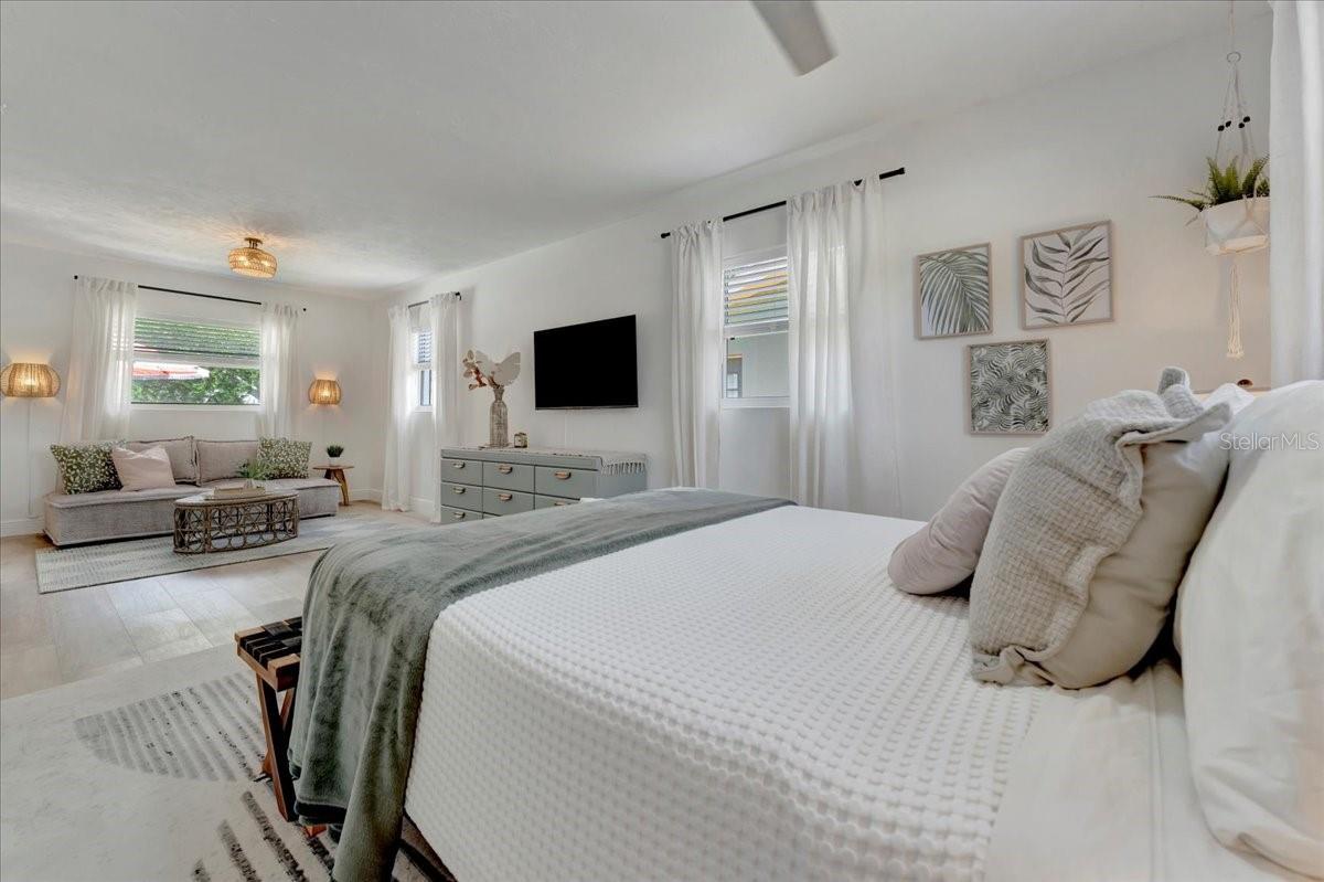 1389 CHESTERFIELD DR, CLEARWATER, FL, 33756