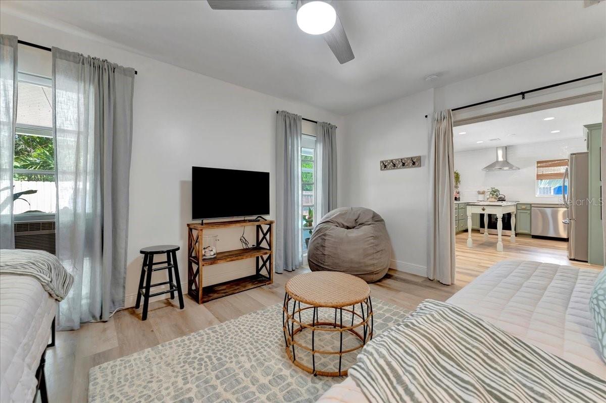1389 CHESTERFIELD DR, CLEARWATER, FL, 33756