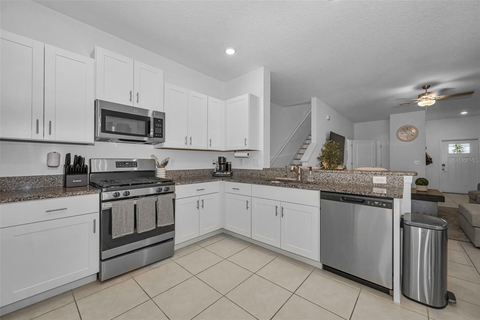 8291 CRESCENT OAKS DR, NEW PORT RICHEY, FL, 34655