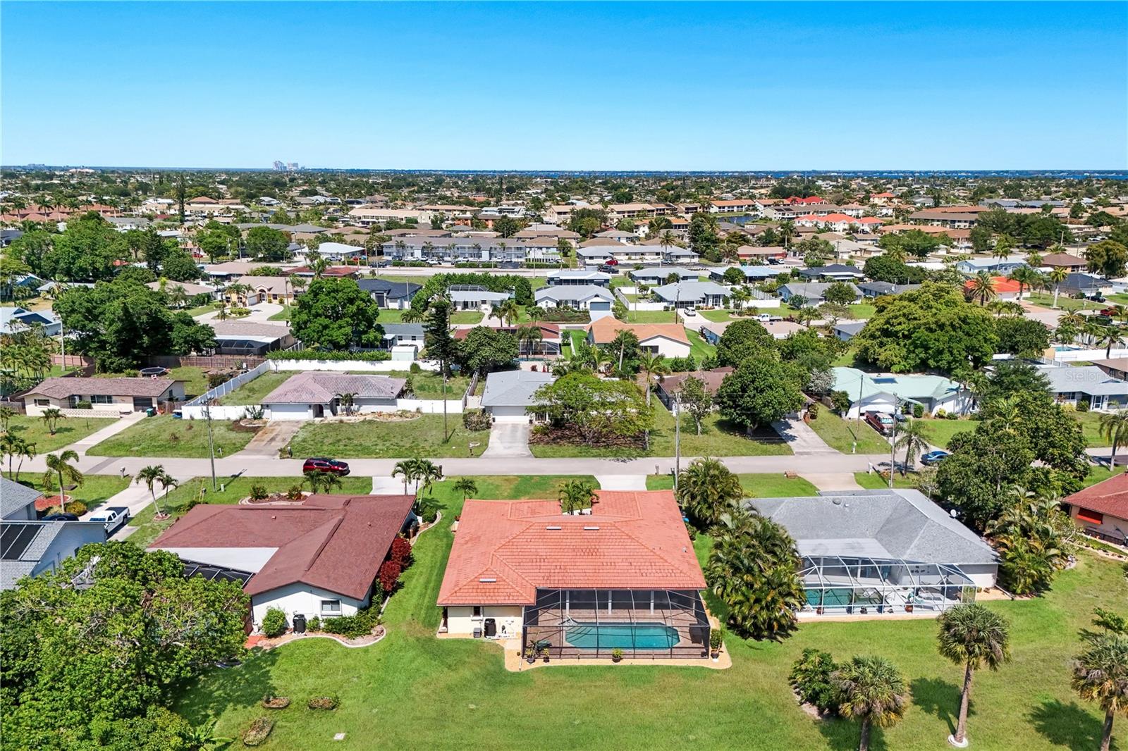 3718 SE 8TH AVE, CAPE CORAL, FL, 33904