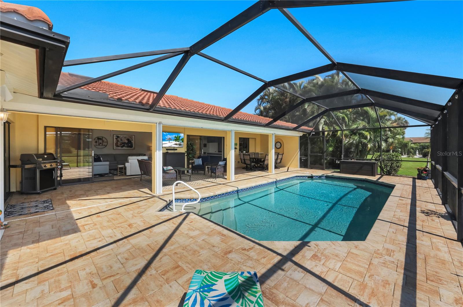 3718 SE 8TH AVE, CAPE CORAL, FL, 33904