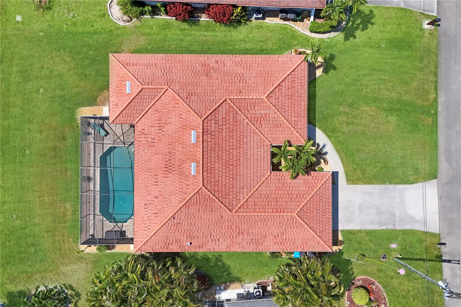 3718 SE 8TH AVE, CAPE CORAL, FL, 33904