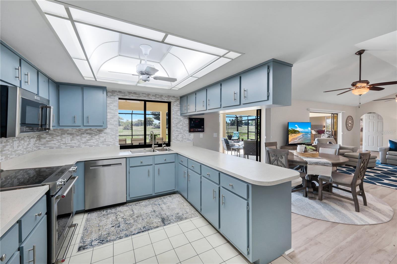 3718 SE 8TH AVE, CAPE CORAL, FL, 33904