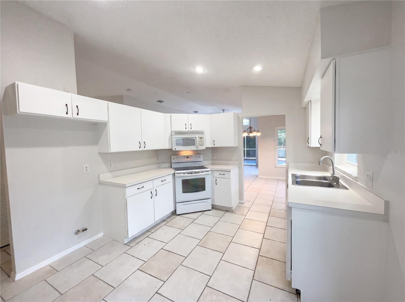 255 CORALWOOD CT, KISSIMMEE, FL, 34743