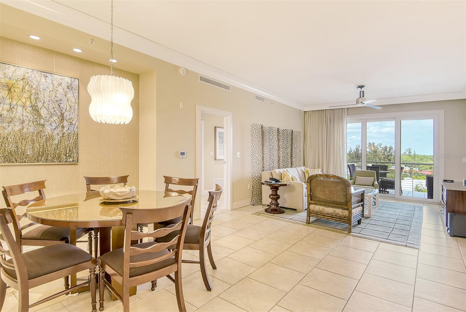915 SEASIDE DR #312, Weeks 16-17, SARASOTA, FL, 34242