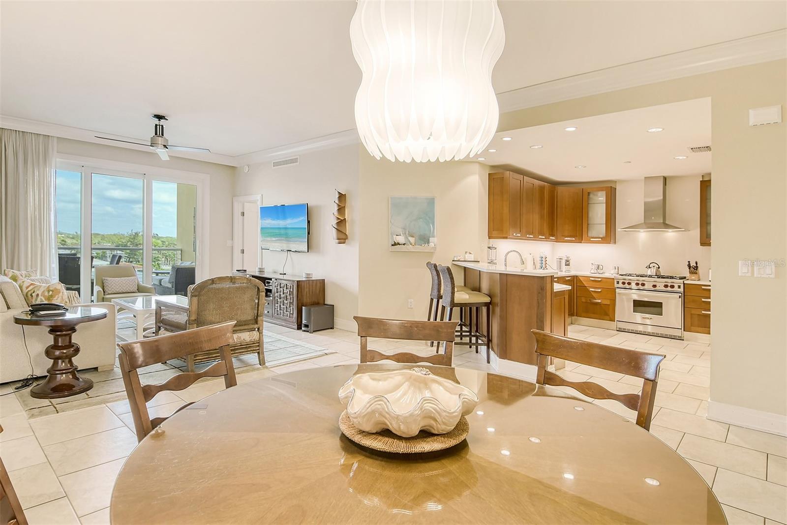 915 SEASIDE DR #312, Weeks 16-17, SARASOTA, FL, 34242