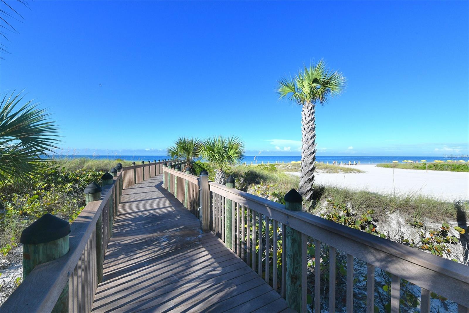 915 SEASIDE DR #312, Weeks 16-17, SARASOTA, FL, 34242
