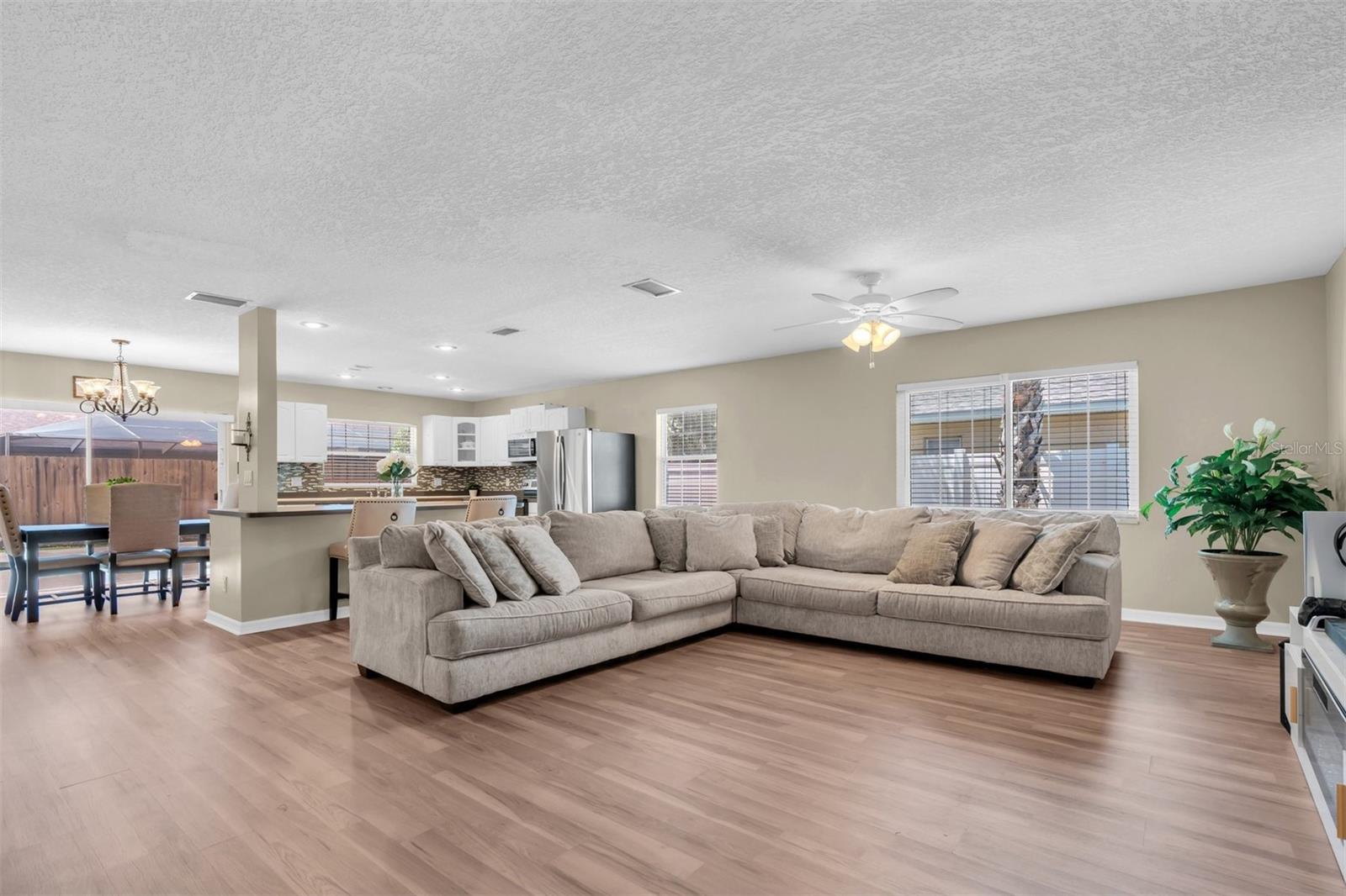 14006 CASCADE LN, TAMPA, FL, 33618