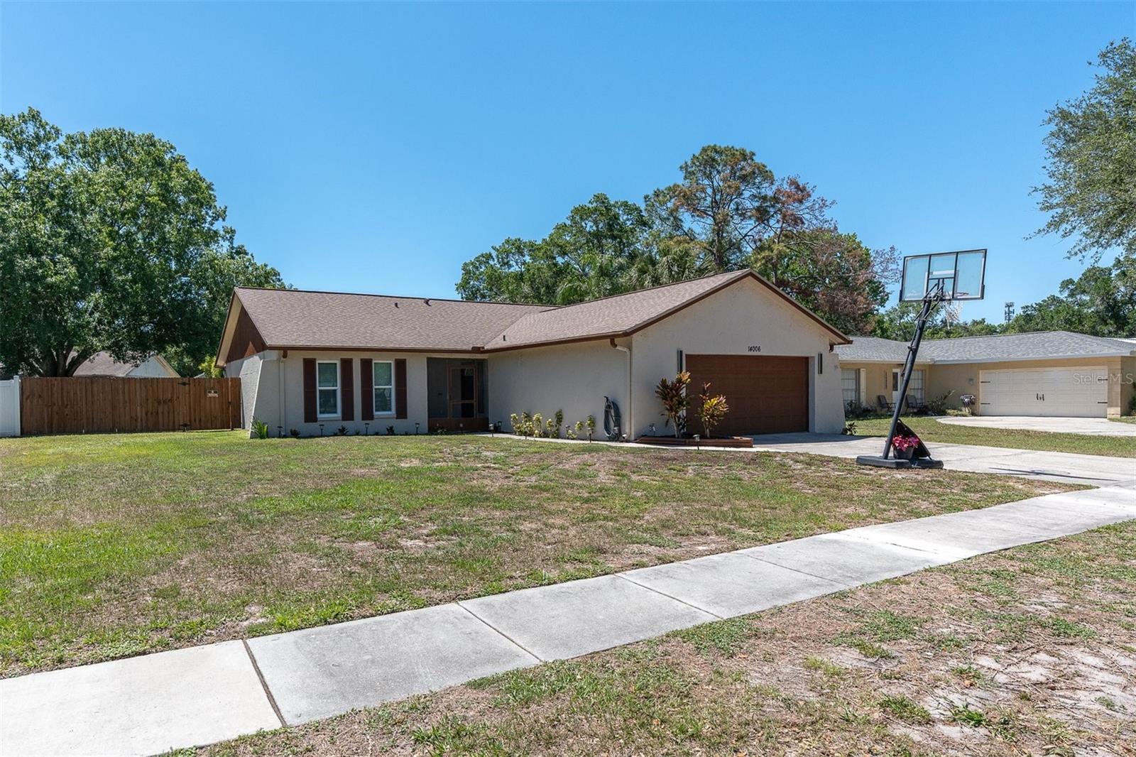 14006 CASCADE LN, TAMPA, FL, 33618