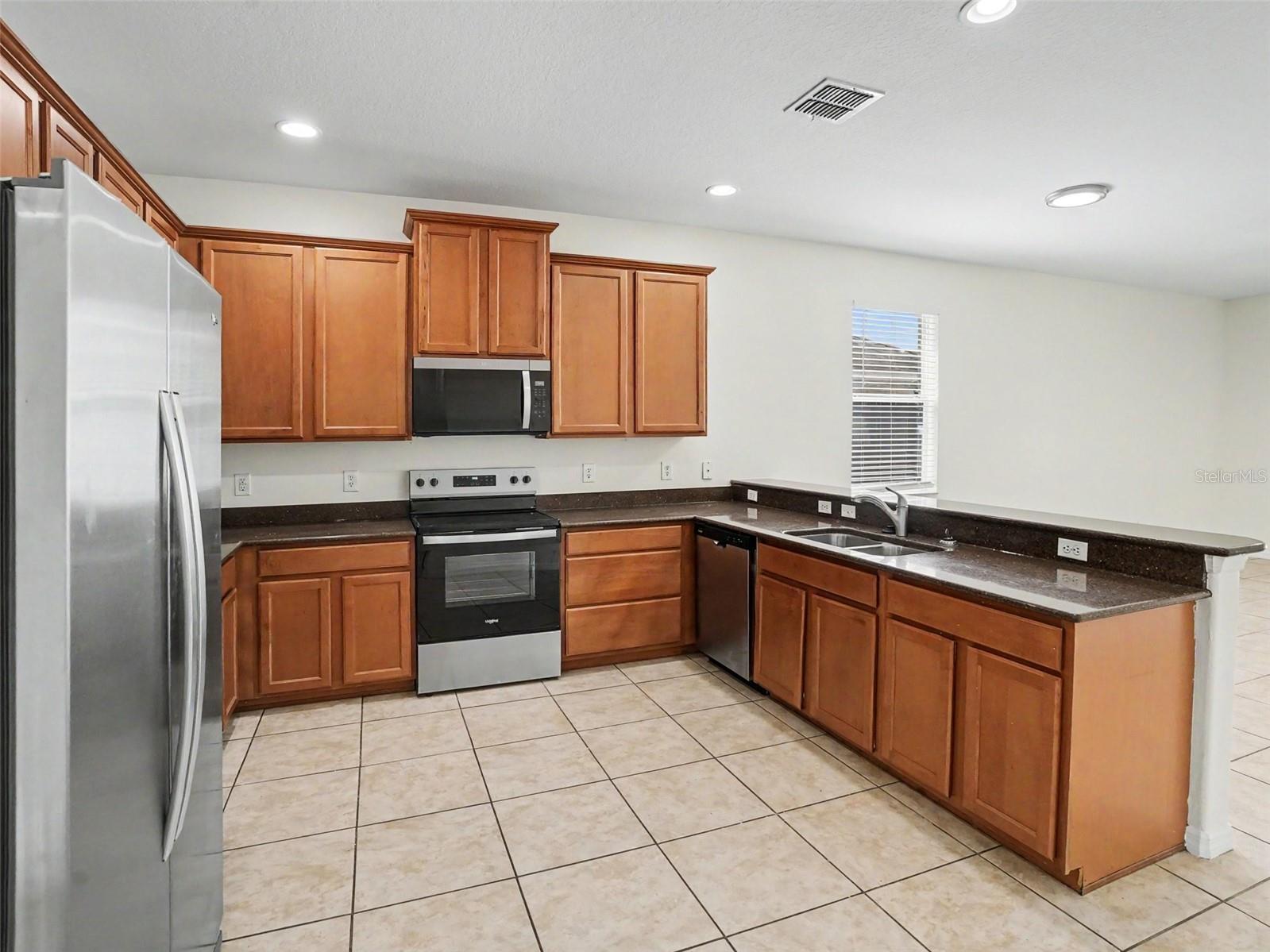1942 BEARDSLEY DR, APOPKA, FL, 32703