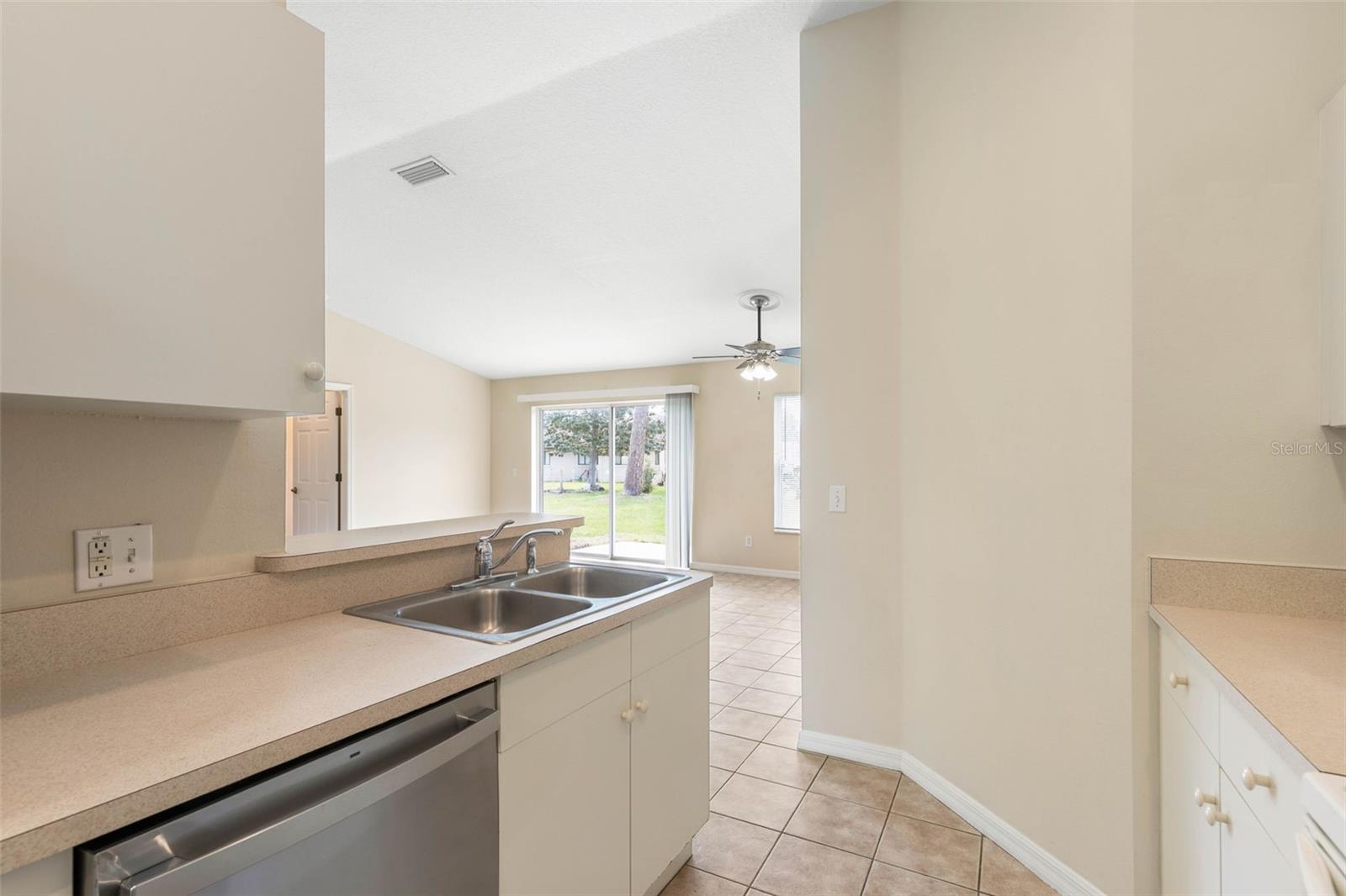 129 BAYSIDE DR, PALM COAST, FL, 32137