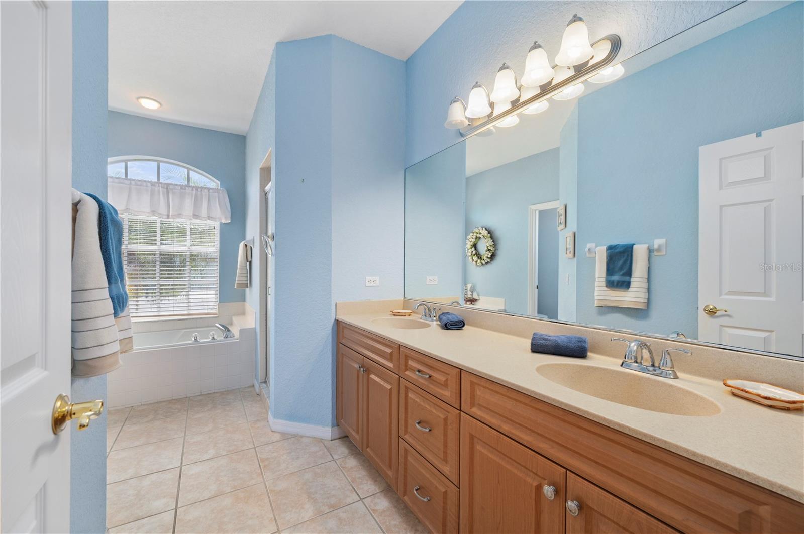 1637 PALACE CT, PUNTA GORDA, FL, 33980