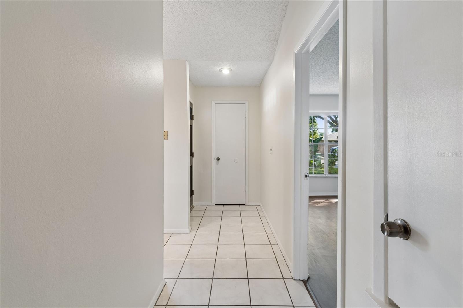 3410 LAUREL DALE DR, TAMPA, FL, 33618