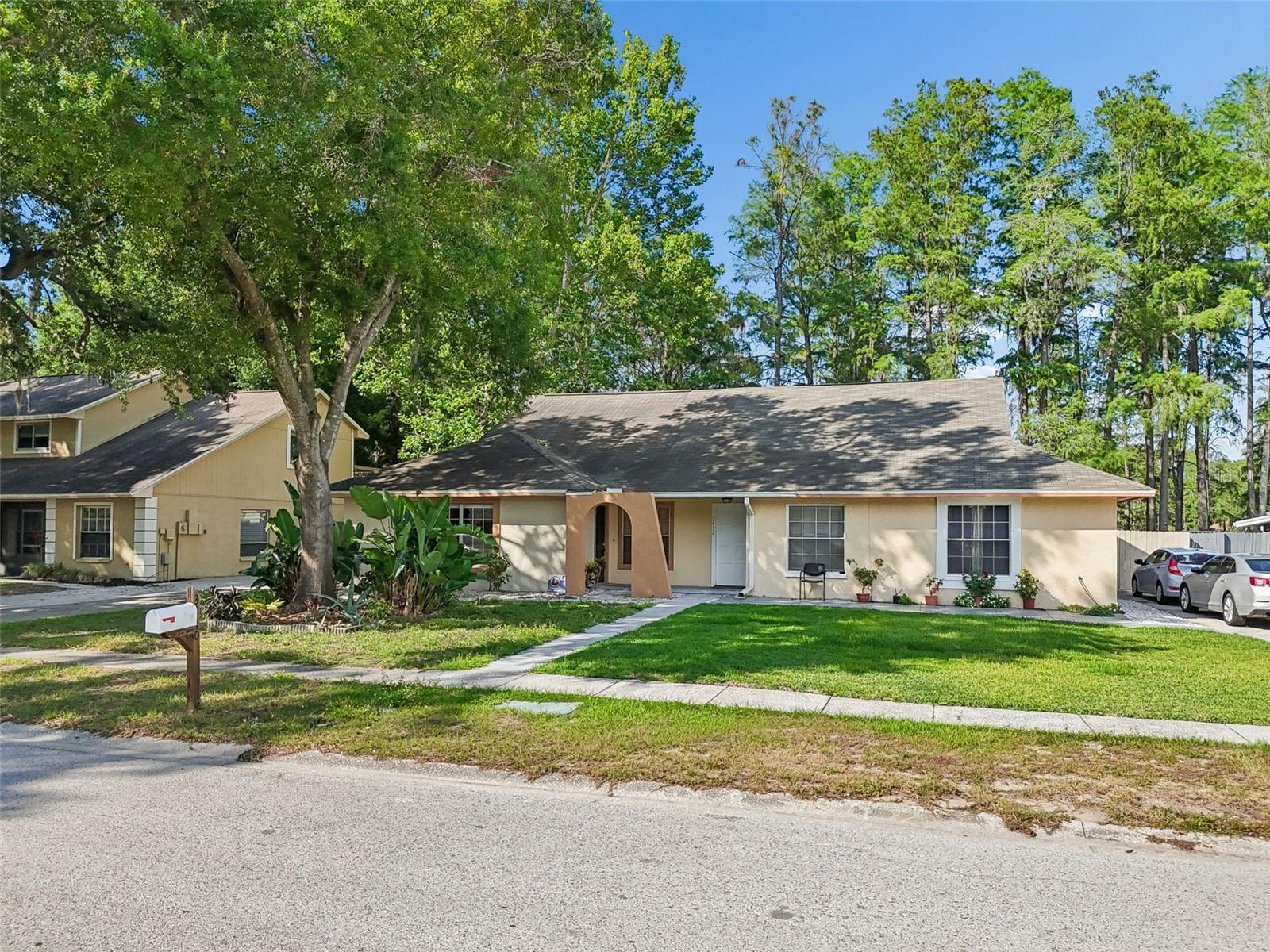 3410 LAUREL DALE DR, TAMPA, FL, 33618