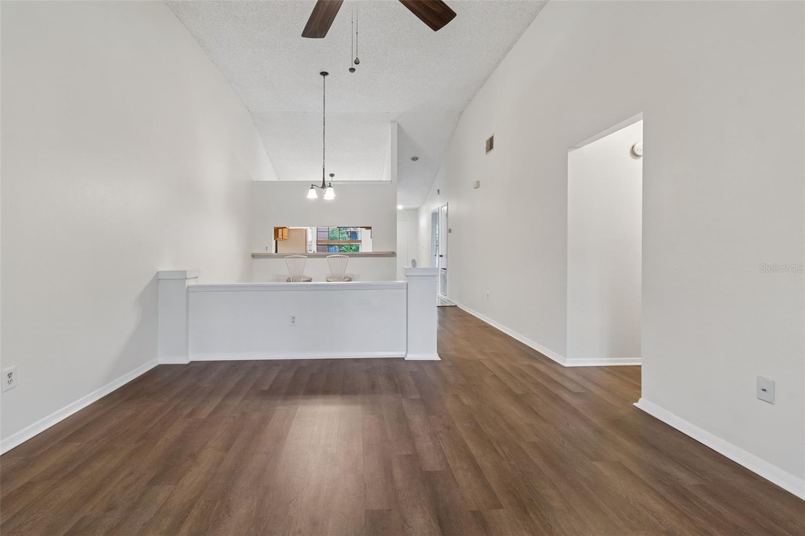 3410 LAUREL DALE DR, TAMPA, FL, 33618
