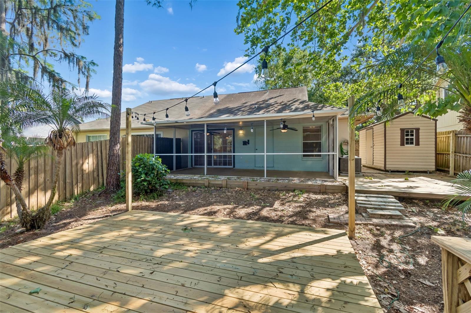 3410 LAUREL DALE DR, TAMPA, FL, 33618