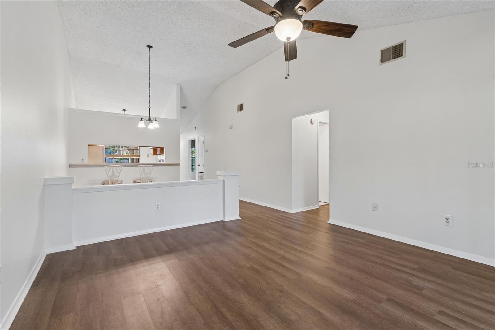 3410 LAUREL DALE DR, TAMPA, FL, 33618