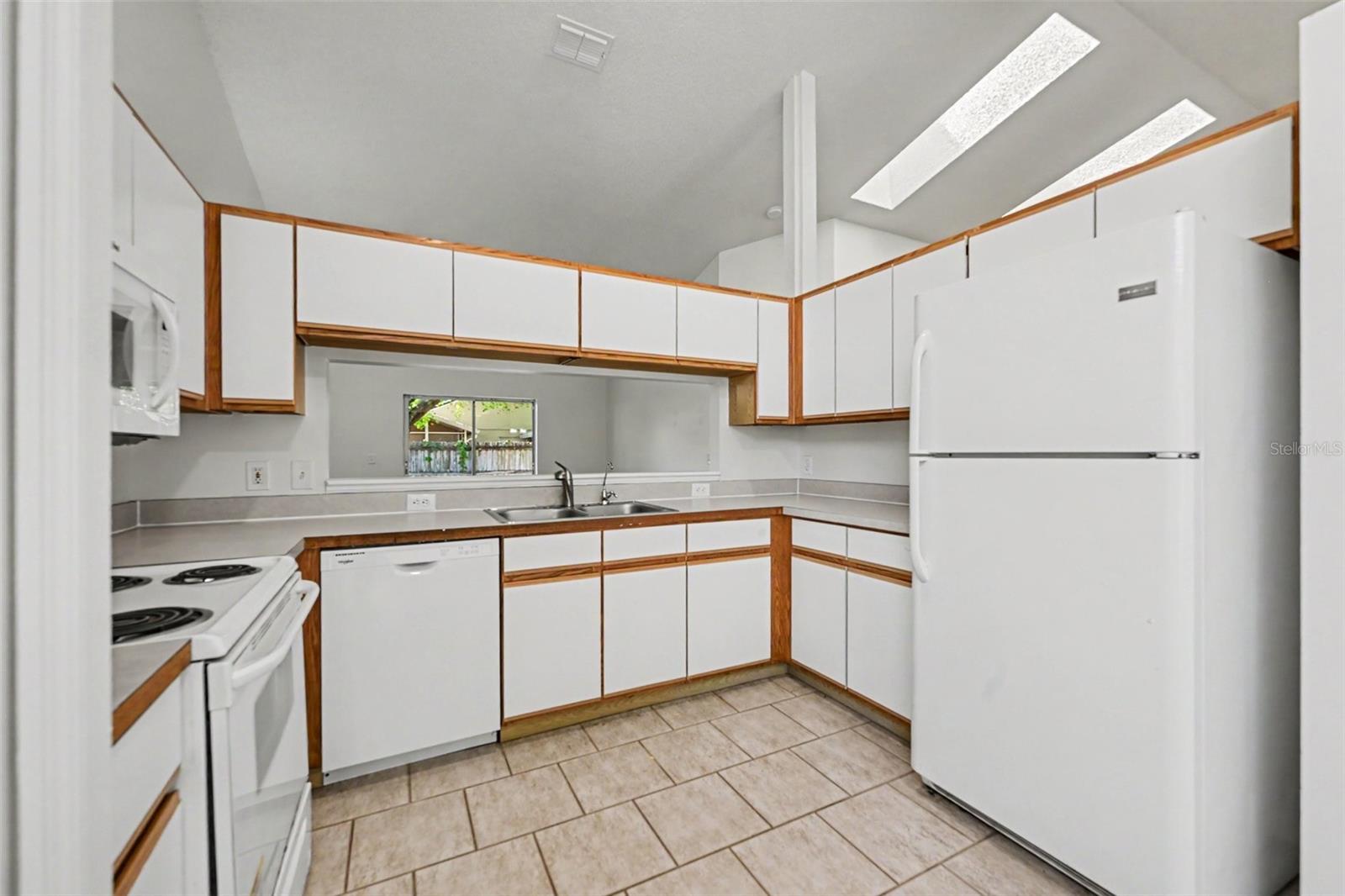 956 OLD BARN RD, ORLANDO, FL, 32825