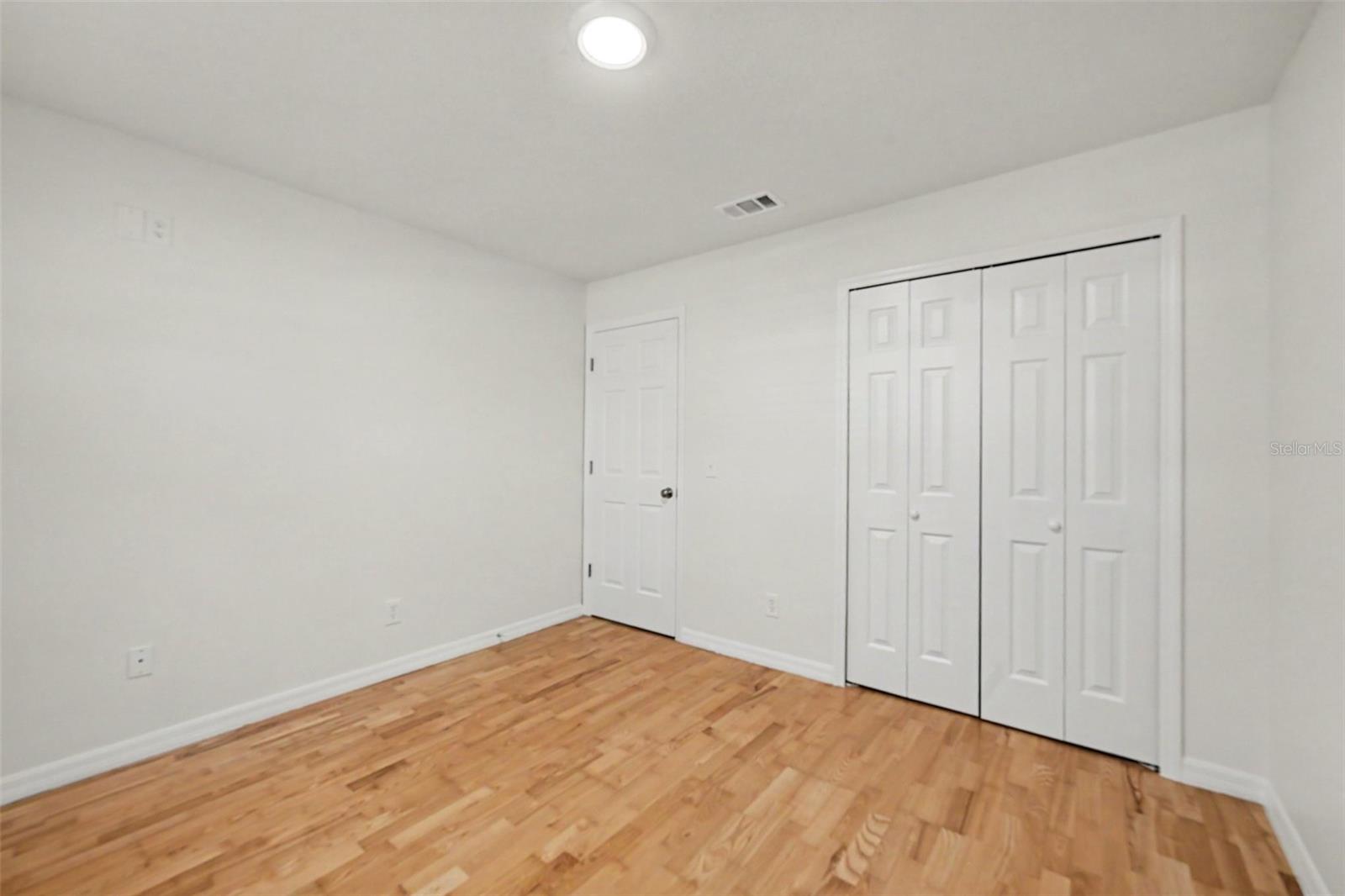 956 OLD BARN RD, ORLANDO, FL, 32825