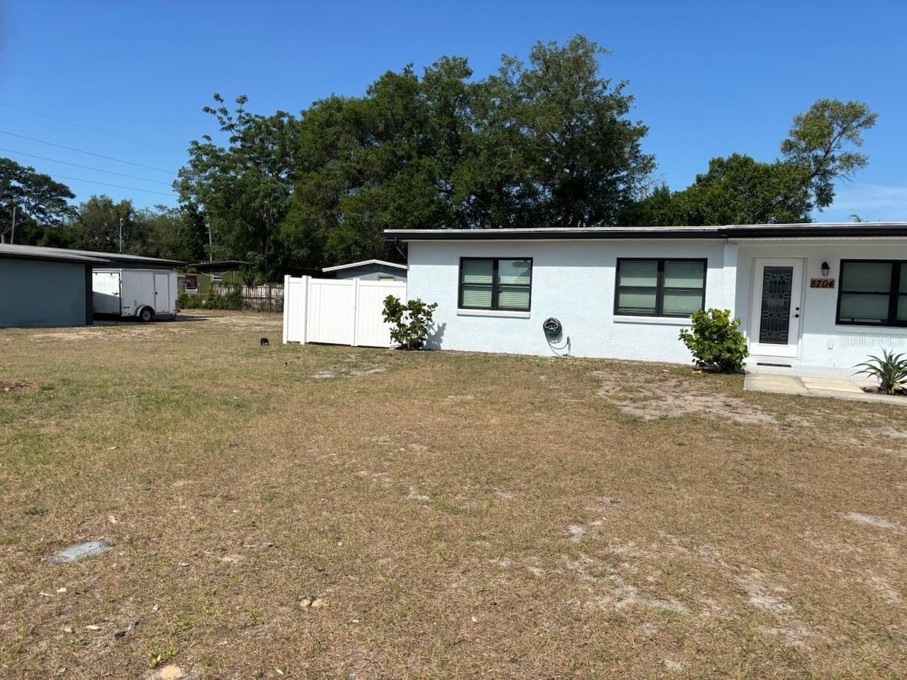 8704 N RENFREW PL, TAMPA, FL, 33604