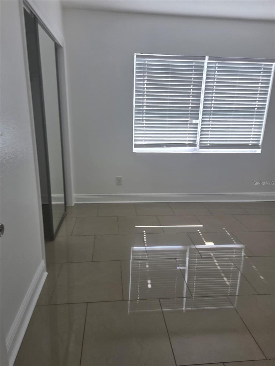8704 N RENFREW PL, TAMPA, FL, 33604