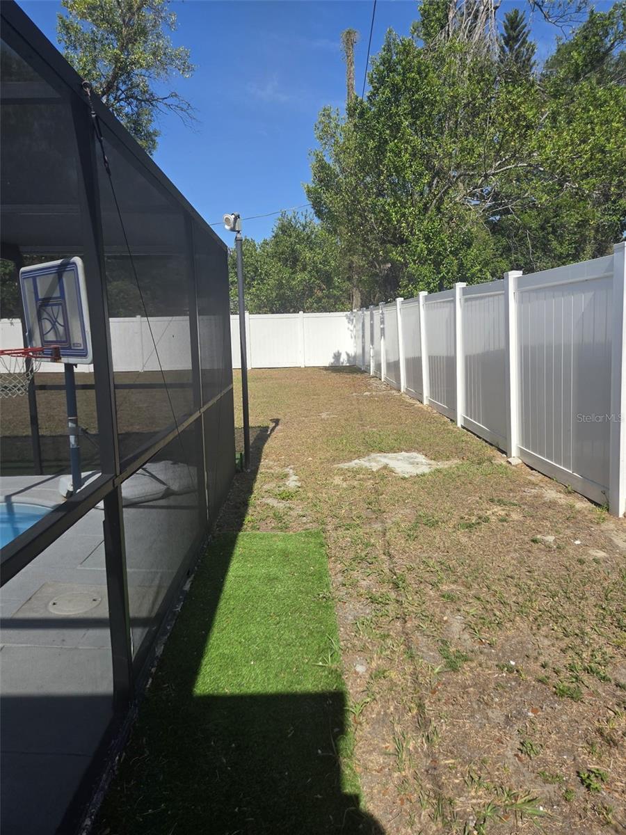 8704 N RENFREW PL, TAMPA, FL, 33604