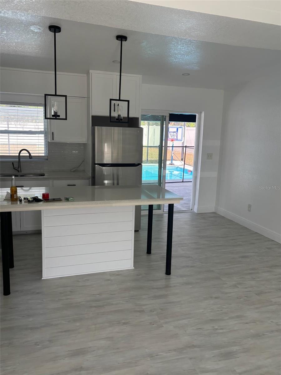 8704 N RENFREW PL, TAMPA, FL, 33604