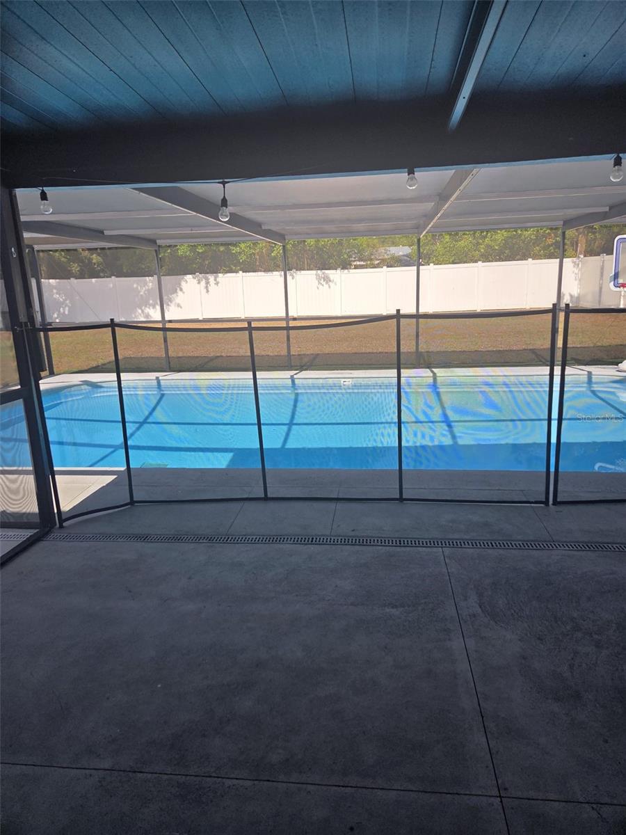 8704 N RENFREW PL, TAMPA, FL, 33604
