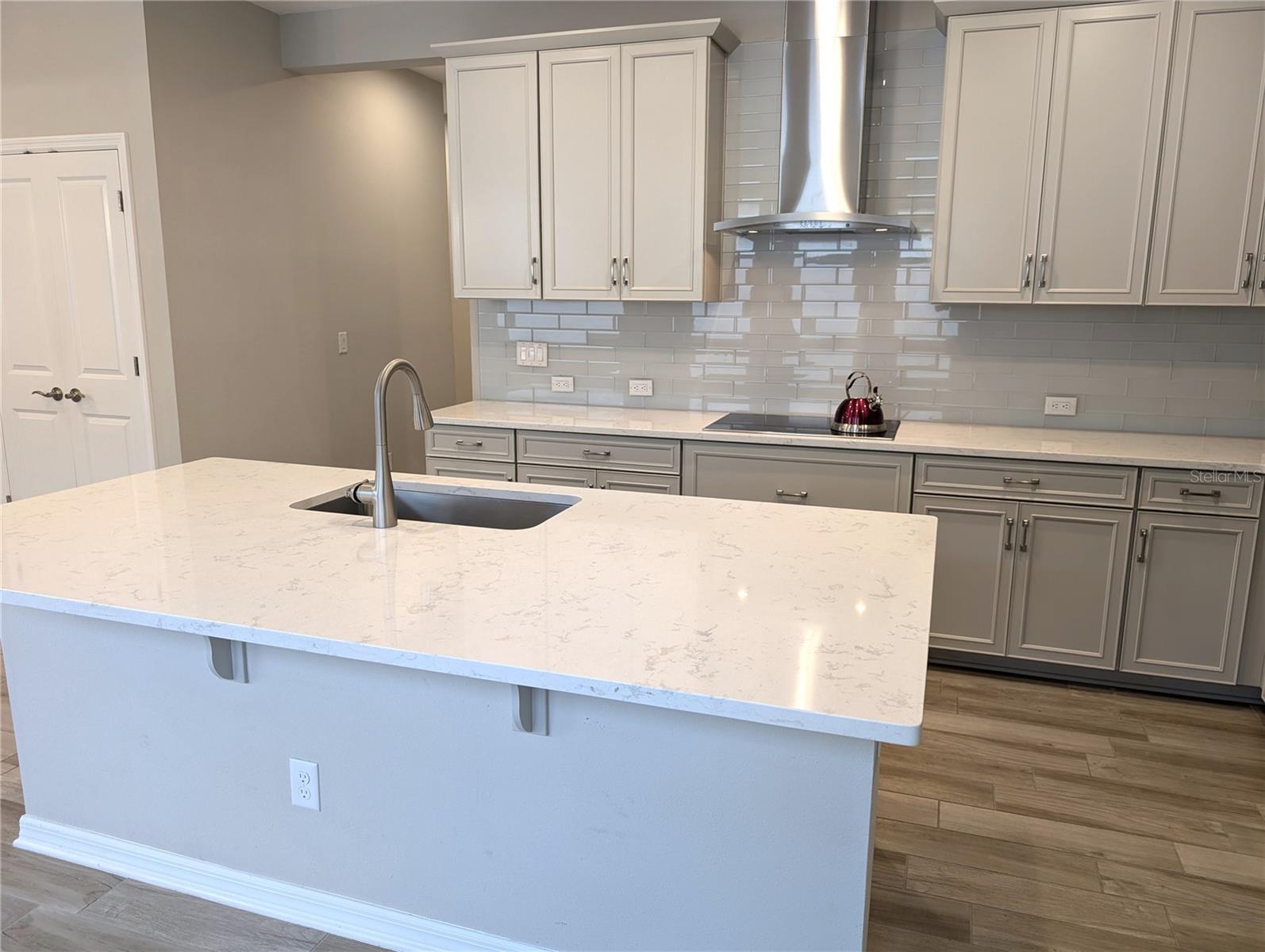 8545 CACHE DR, SARASOTA, FL, 34240
