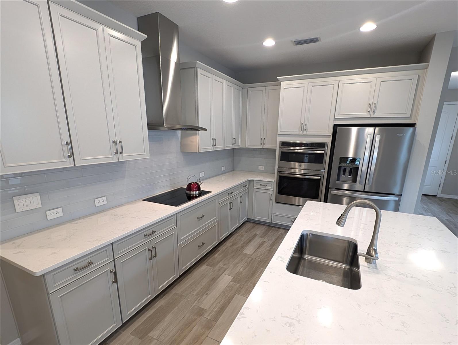 8545 CACHE DR, SARASOTA, FL, 34240