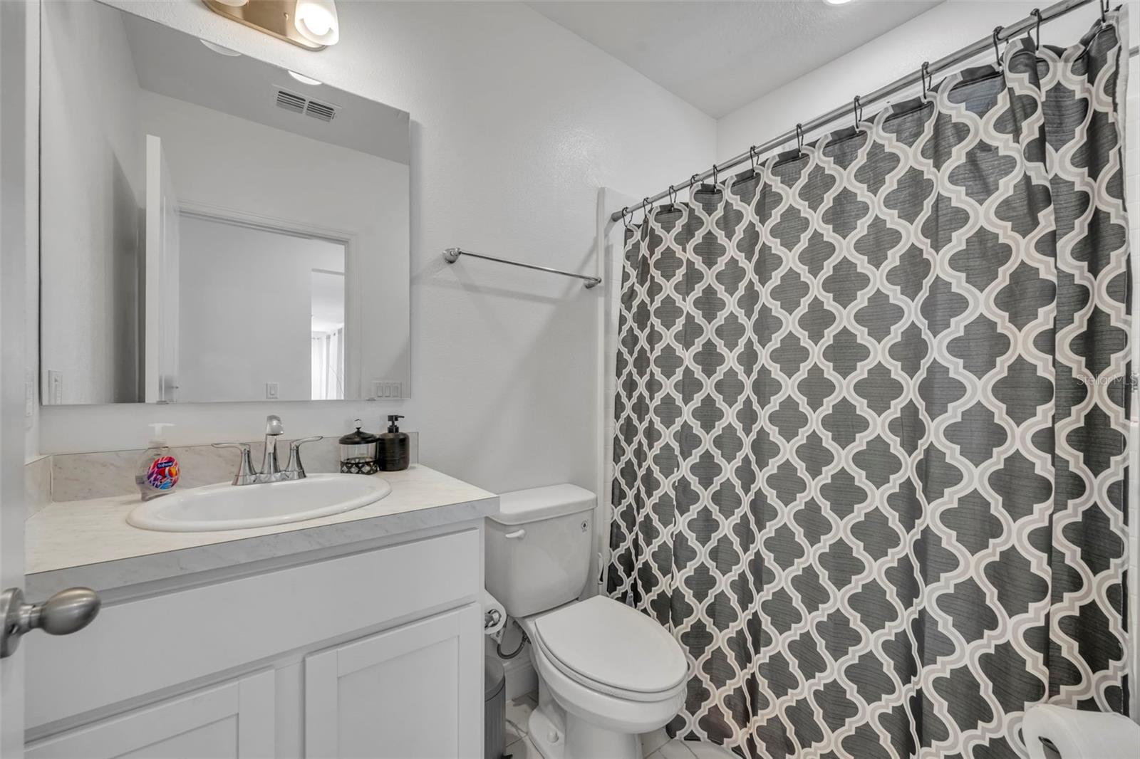 1045 BRADFORD RIDGE DR, LEESBURG, FL, 34748