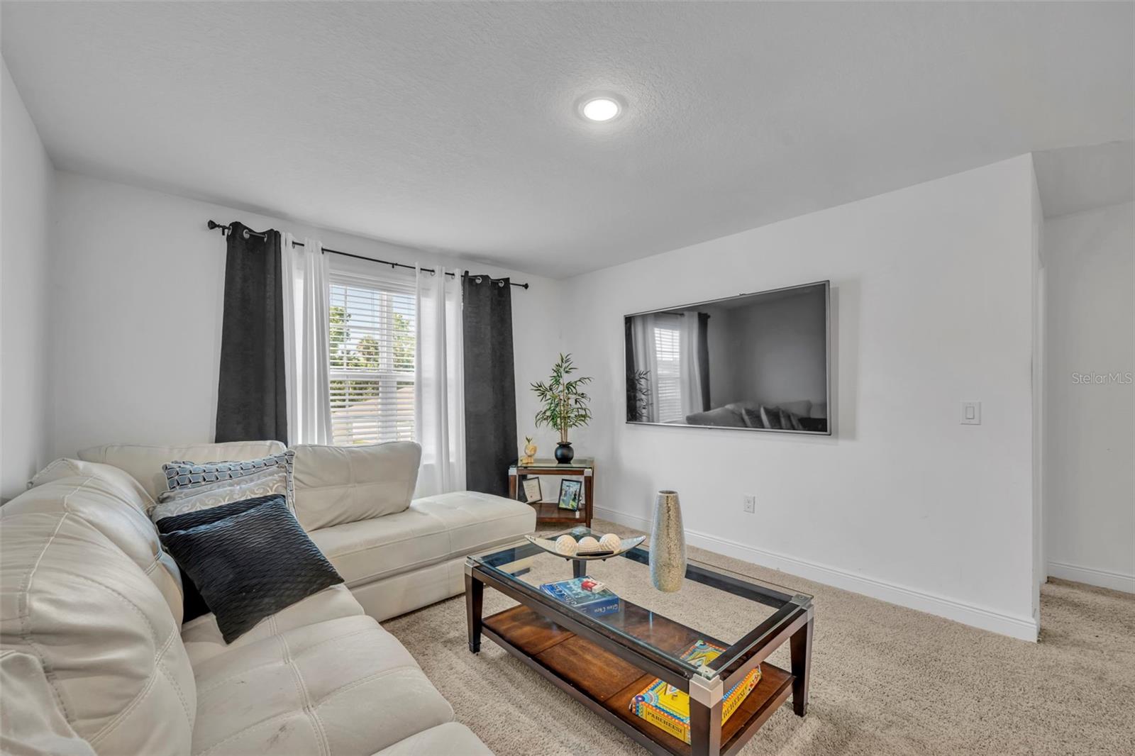 1045 BRADFORD RIDGE DR, LEESBURG, FL, 34748