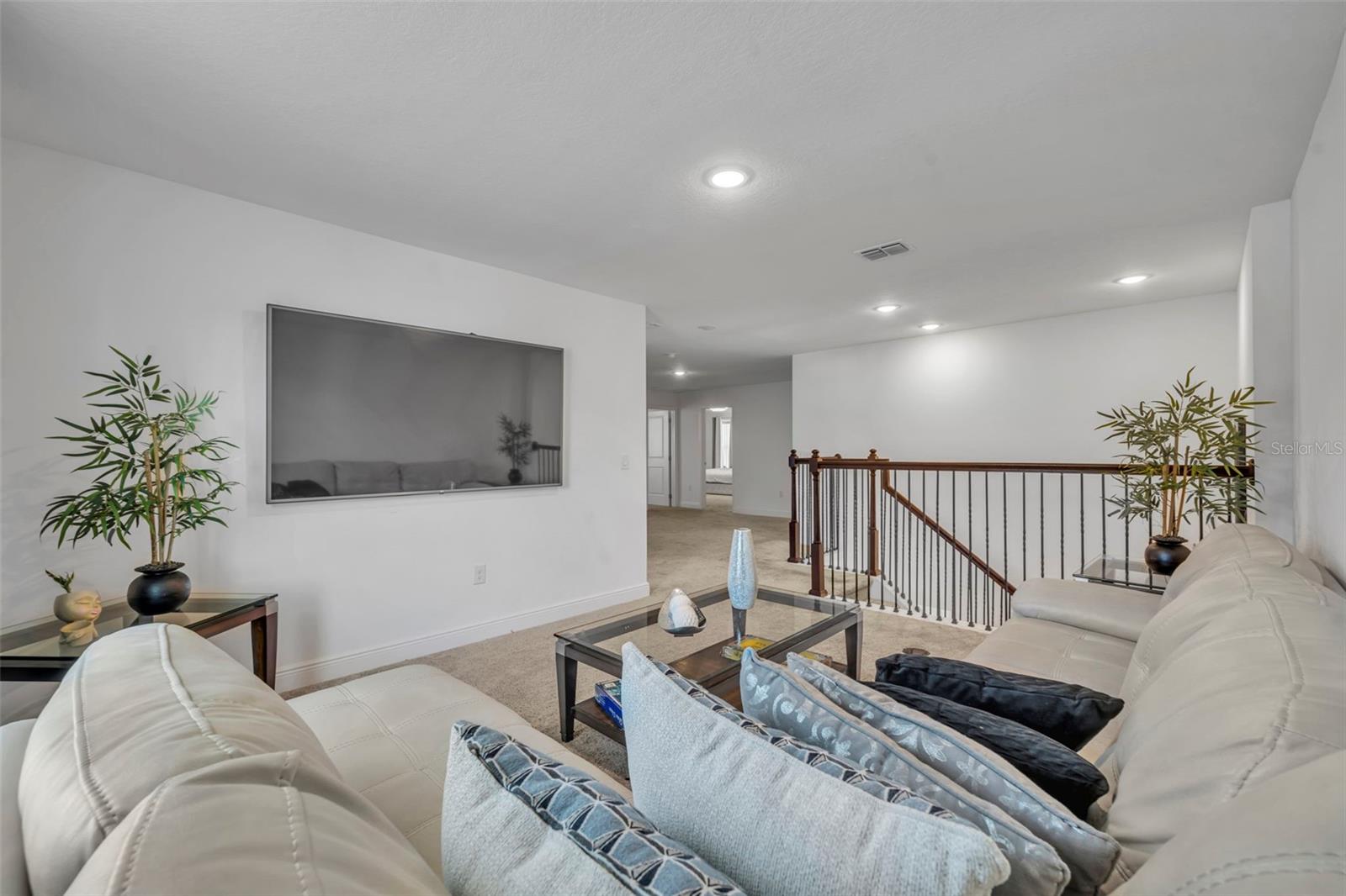 1045 BRADFORD RIDGE DR, LEESBURG, FL, 34748