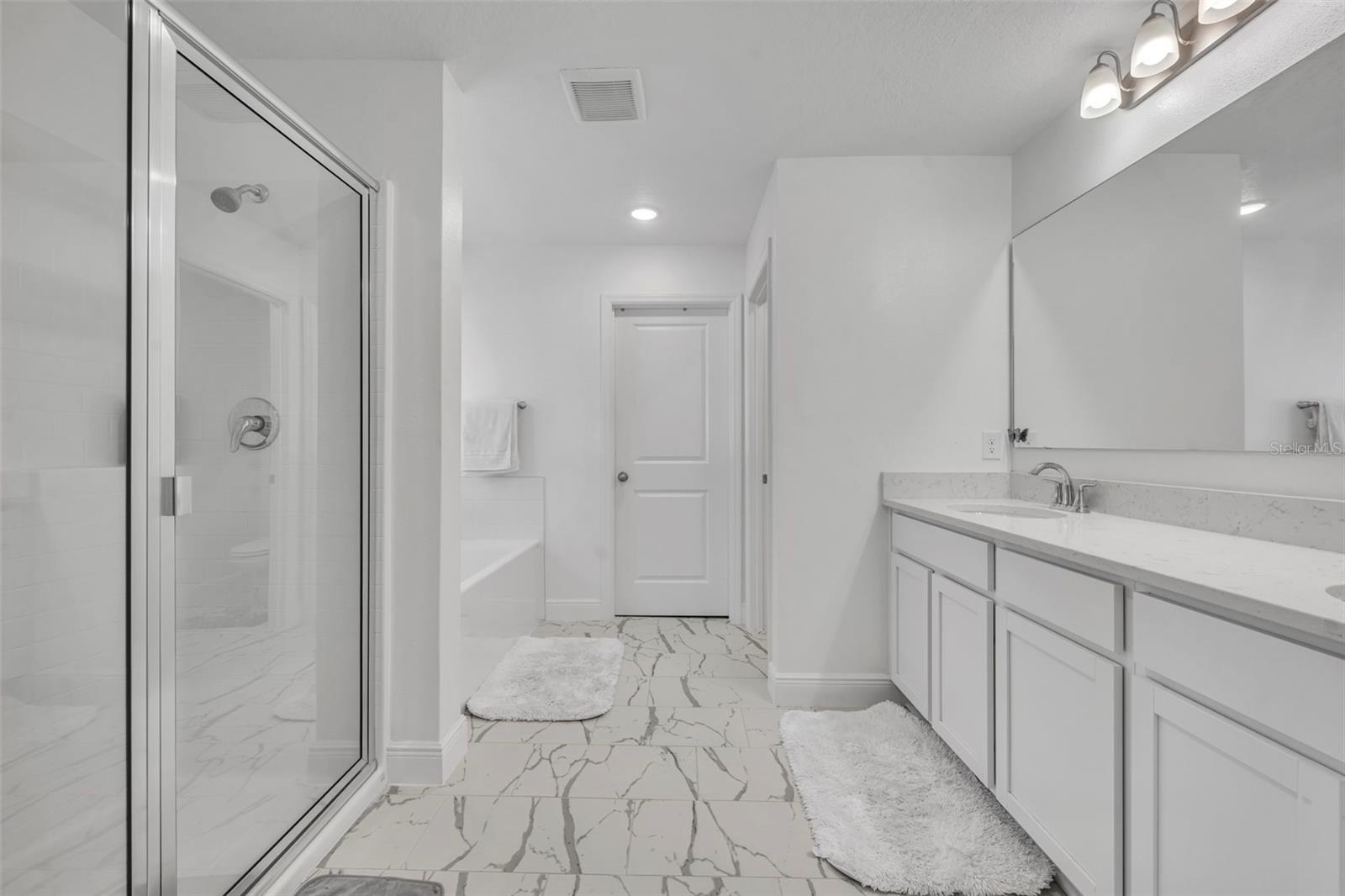 1045 BRADFORD RIDGE DR, LEESBURG, FL, 34748