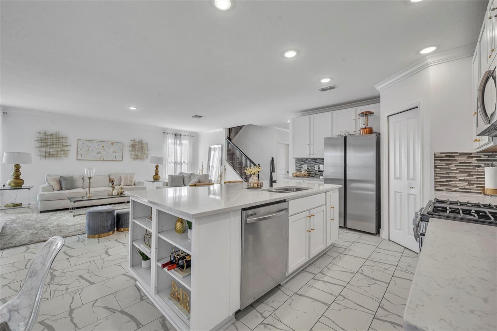 1045 BRADFORD RIDGE DR, LEESBURG, FL, 34748