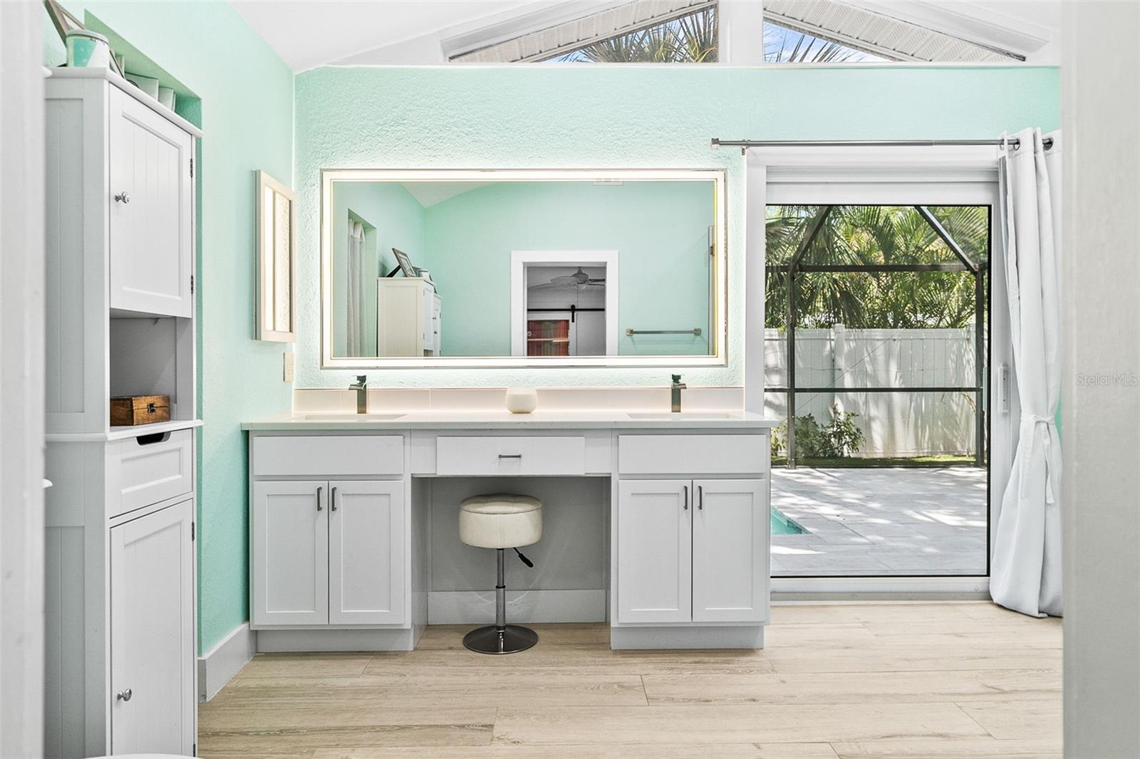 2215 HIBISCUS ST, SARASOTA, FL, 34239