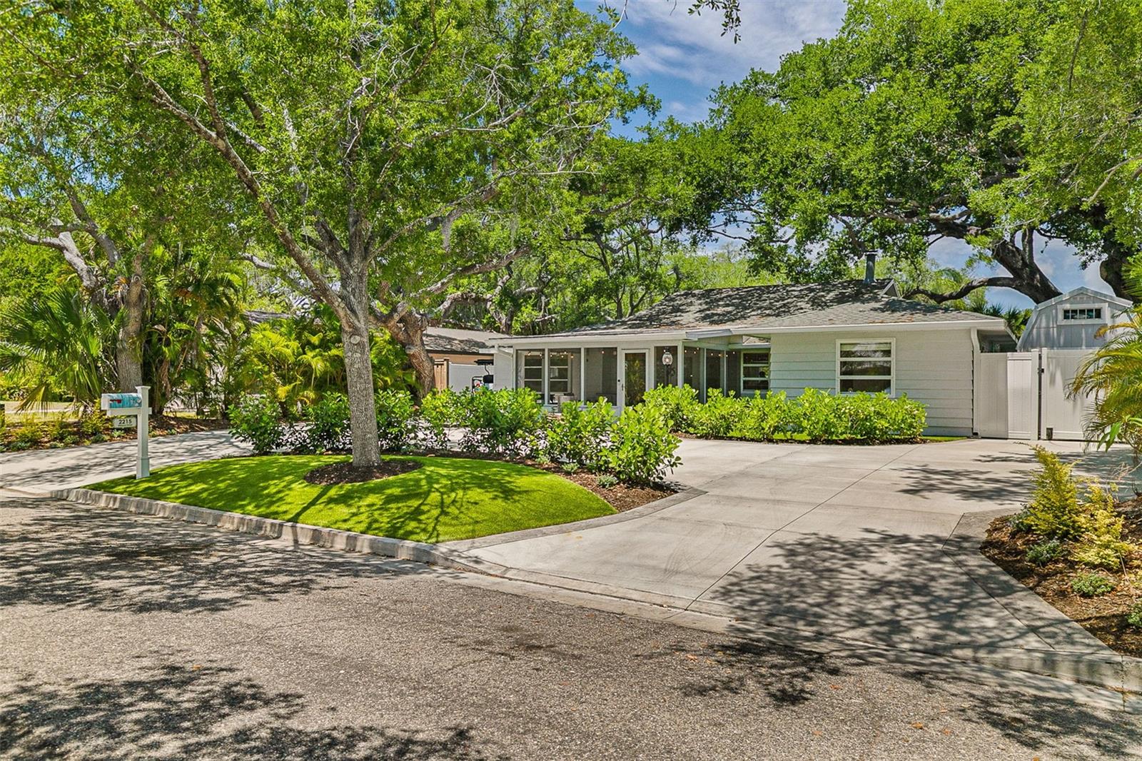 2215 HIBISCUS ST, SARASOTA, FL, 34239