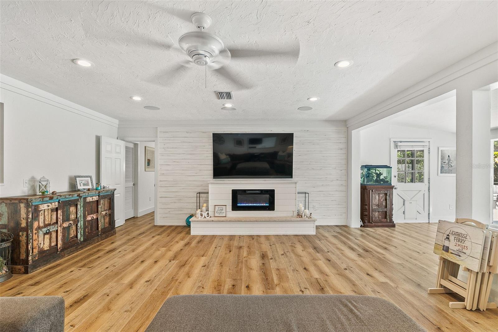 2215 HIBISCUS ST, SARASOTA, FL, 34239
